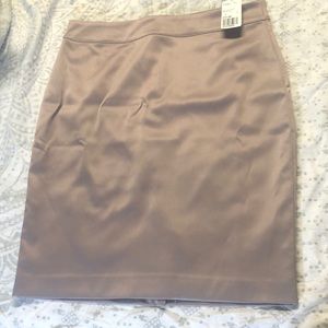 BNWT Forever 21 Grey Skirt size 8
